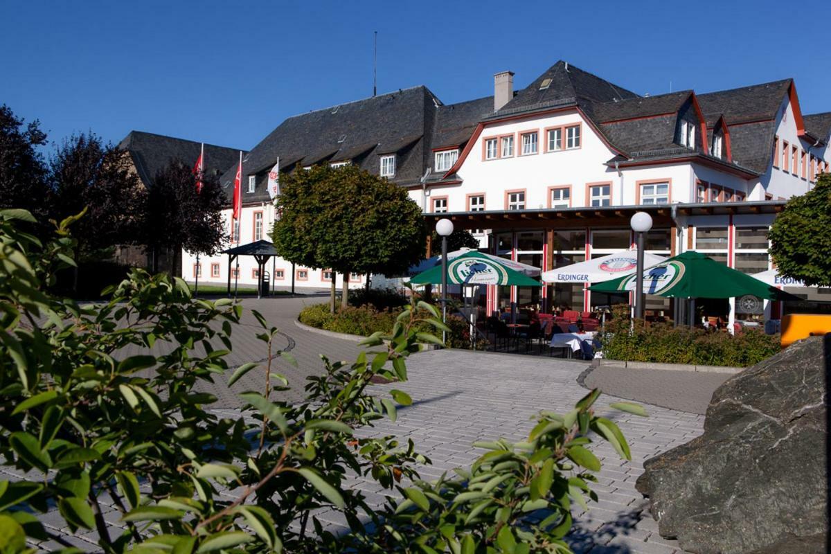 Johanniterhotel Nieder Weisel Εξωτερικό φωτογραφία